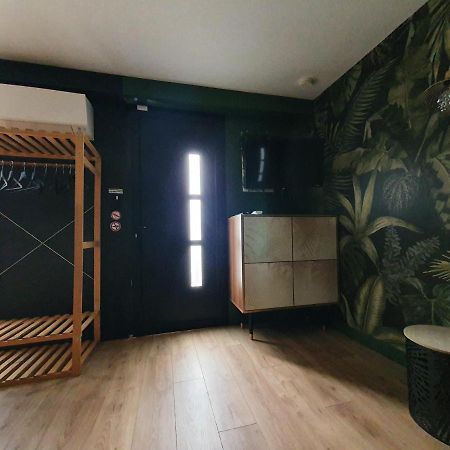 Jungle Apartment มิโอส์ ภายนอก รูปภาพ