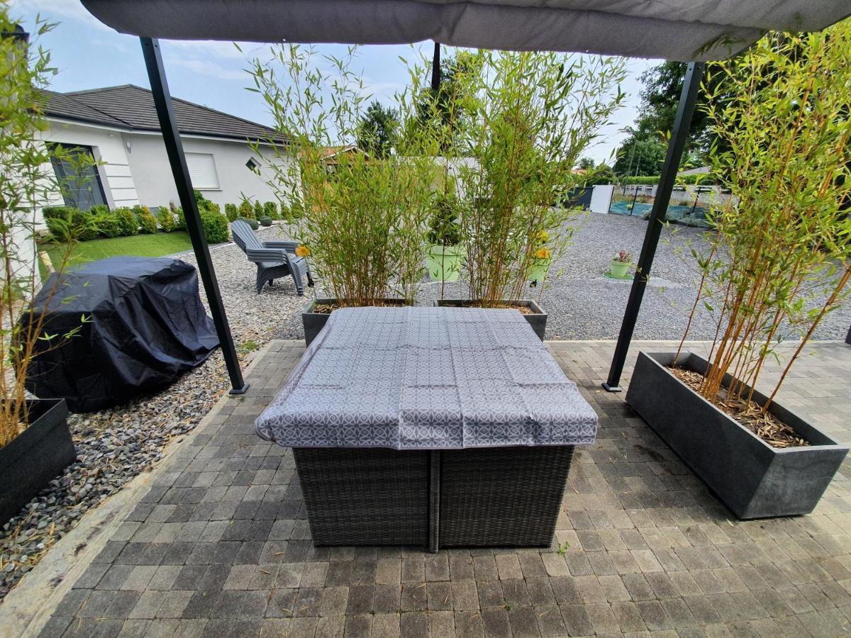 Jungle Apartment มิโอส์ ภายนอก รูปภาพ
