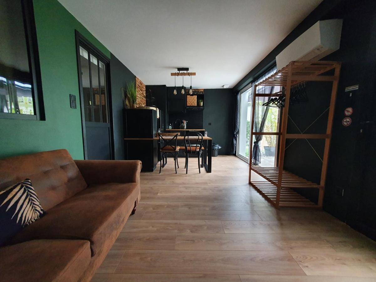 Jungle Apartment มิโอส์ ภายนอก รูปภาพ