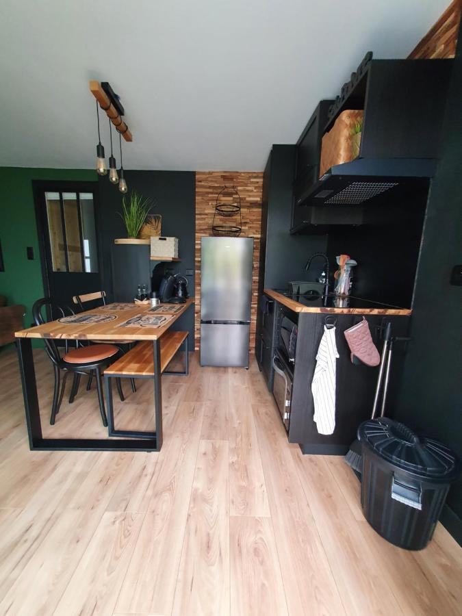 Jungle Apartment มิโอส์ ภายนอก รูปภาพ
