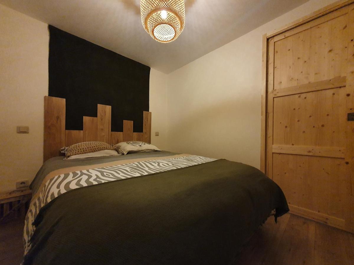 Jungle Apartment มิโอส์ ภายนอก รูปภาพ